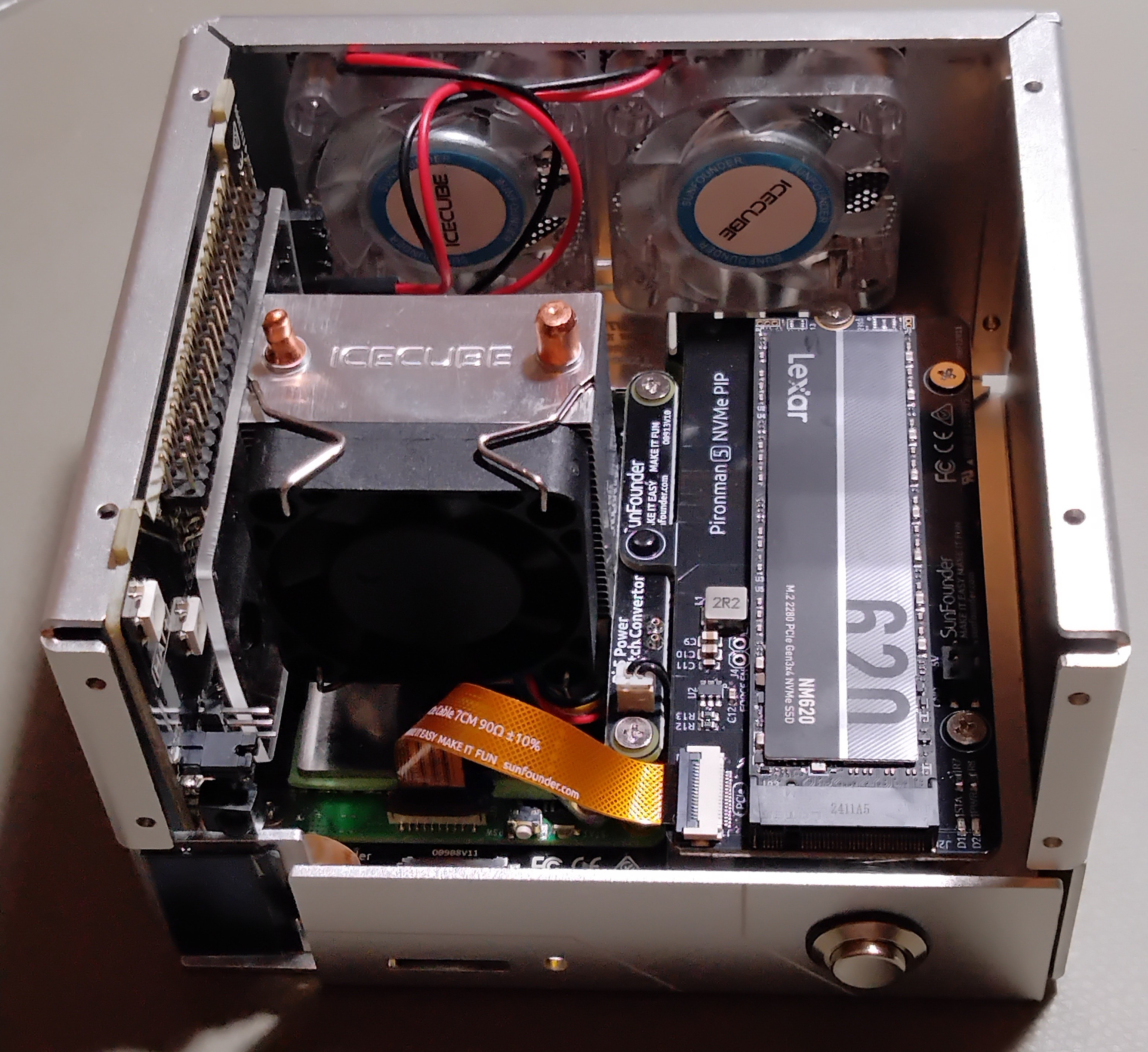 Another view of the rest of the case, fans, and GPIB extender Another view of the rest of the case, fans, and GPIB extender