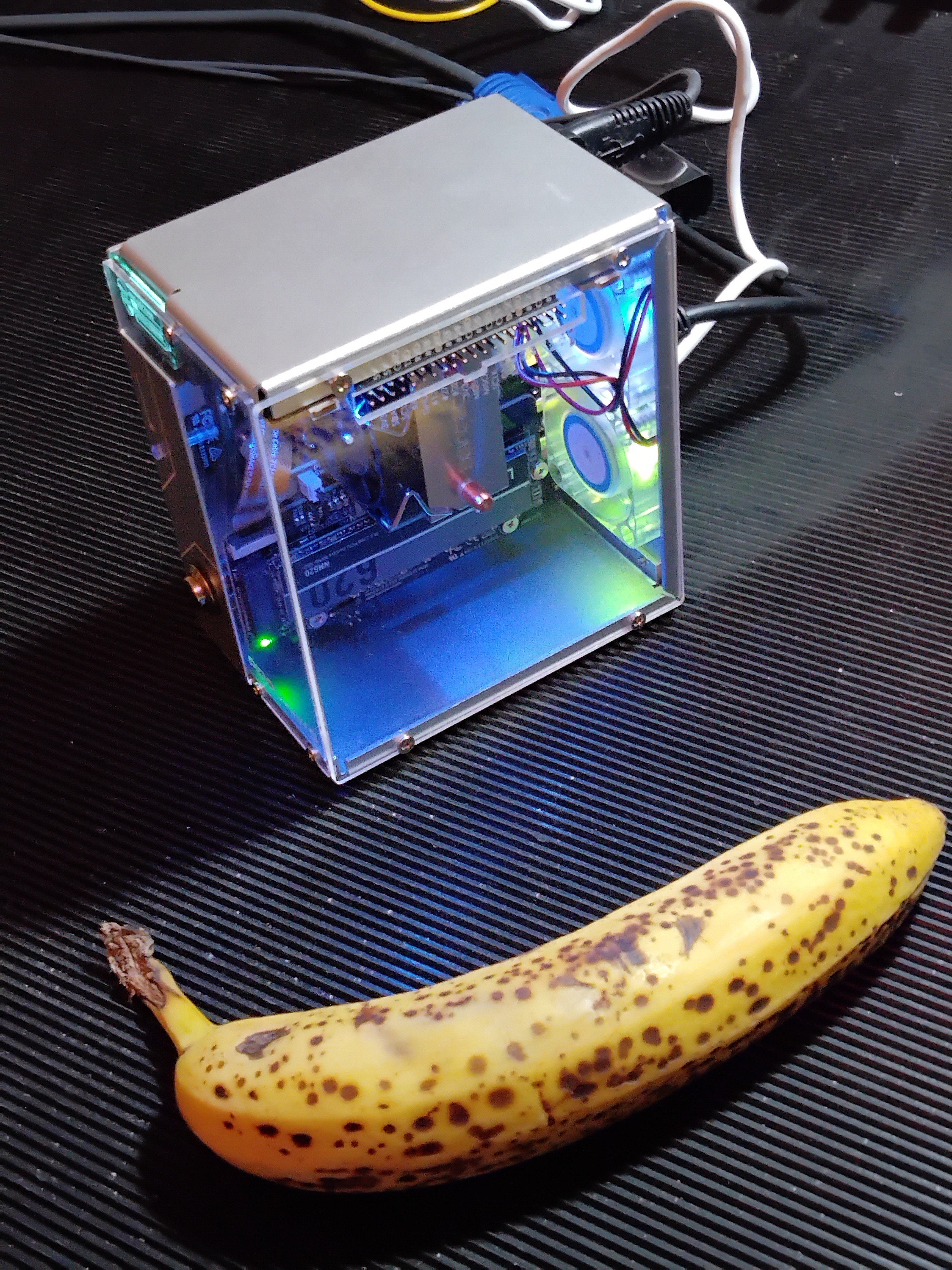 The running unit, with banana for scale The running unit, with banana for scale